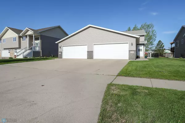 4845 44th ST S,  Fargo,  ND 58104