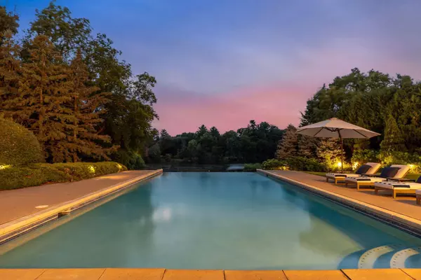 Excelsior, MN 55331,28160 Boulder Bridge DR