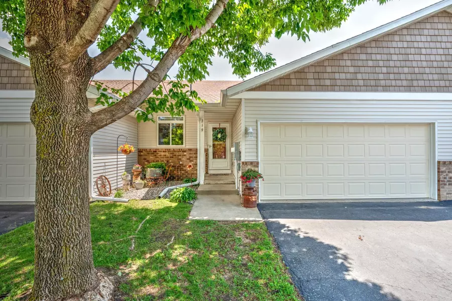 219 Pine ST, Cannon Falls, MN 55009