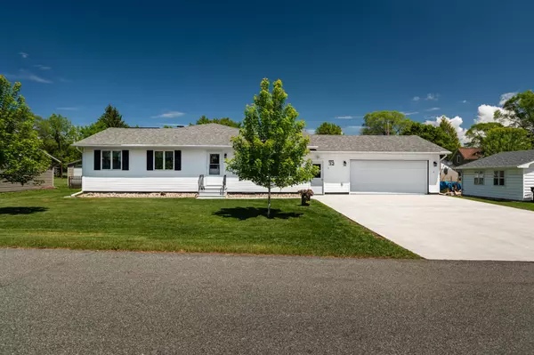 32 E 7th ST, Buffalo City, WI 54622