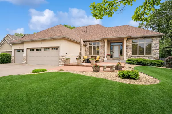 6654 Orchid LN N, Maple Grove, MN 55311