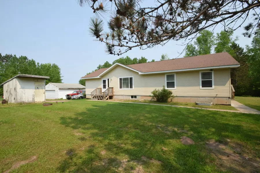 7268 Burnikel RD, Siren, WI 54872