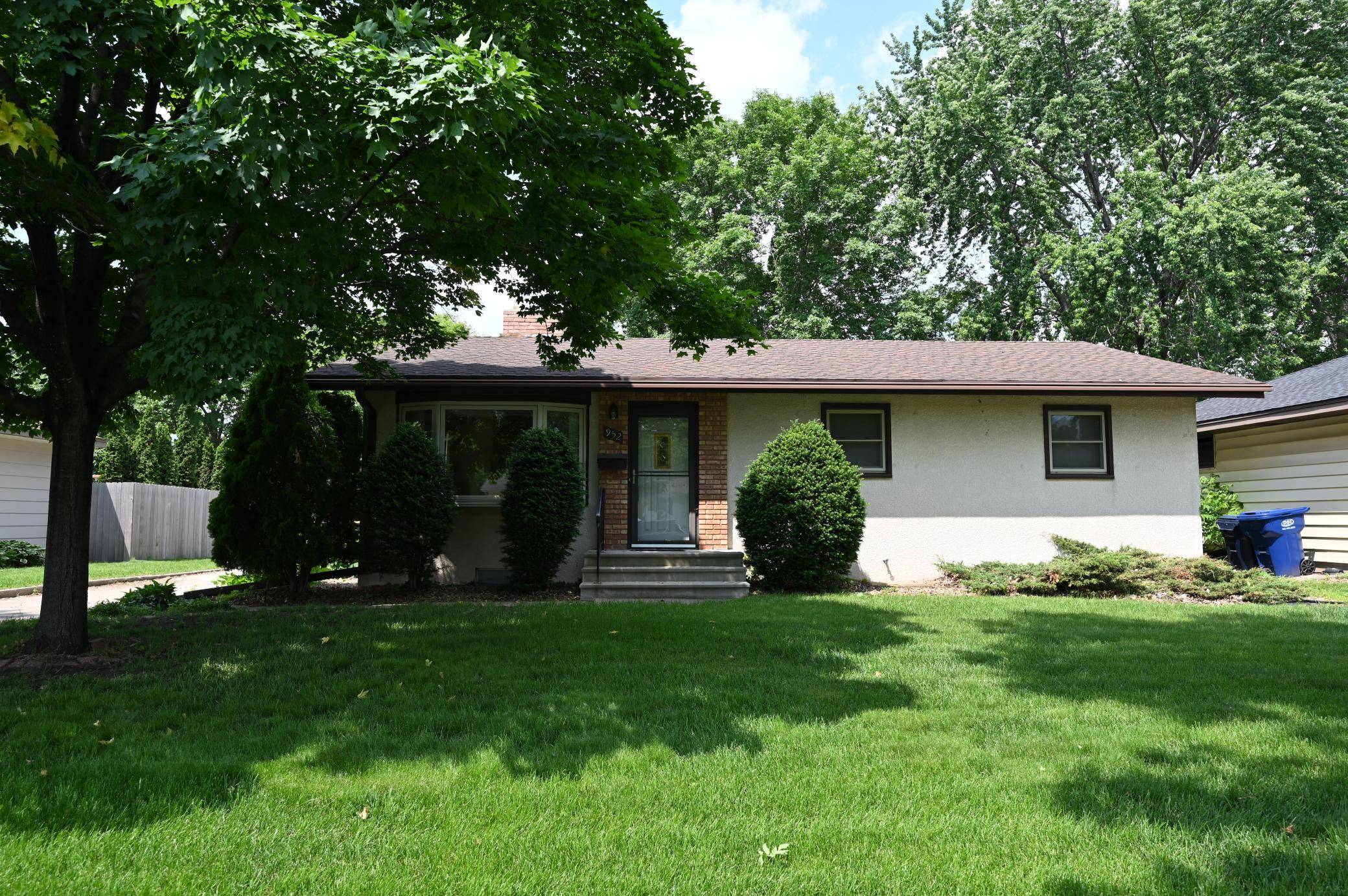 952 Fuller ST S, Shakopee, MN 55379