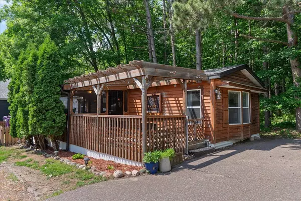 1343 #15 Lone Pine LN, Amery, WI 54001