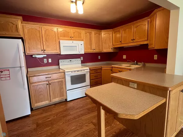 Fargo, ND 58103,2711 12th ST S