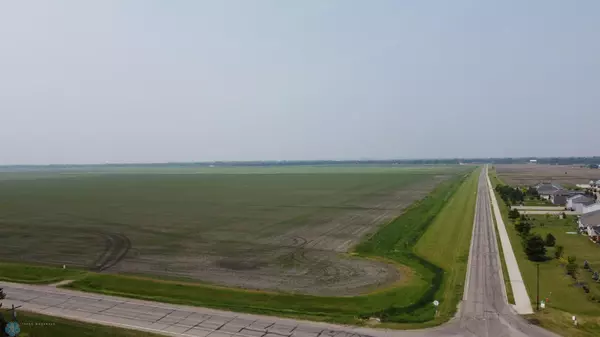 NA NA, Moorhead, MN 56560