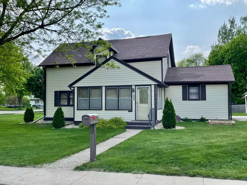 206 S Cottage Grove AVE, Luverne, MN 56156
