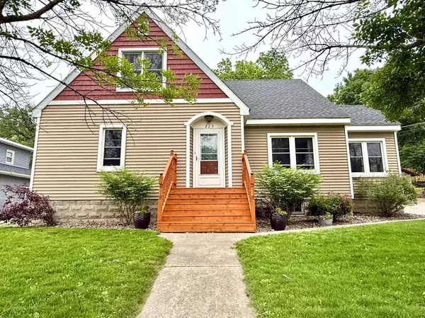 Cannon Falls, MN 55009,215 1st ST N