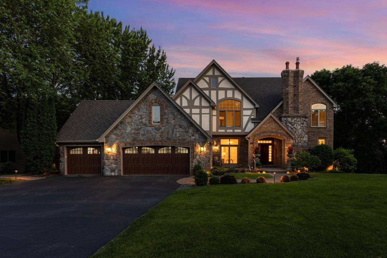 11193 Bluestem LN, Eden Prairie, MN 55347