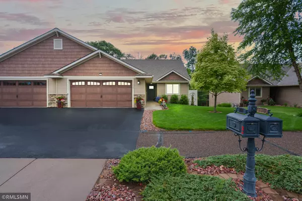 770 Club View LN, Altoona, WI 54720