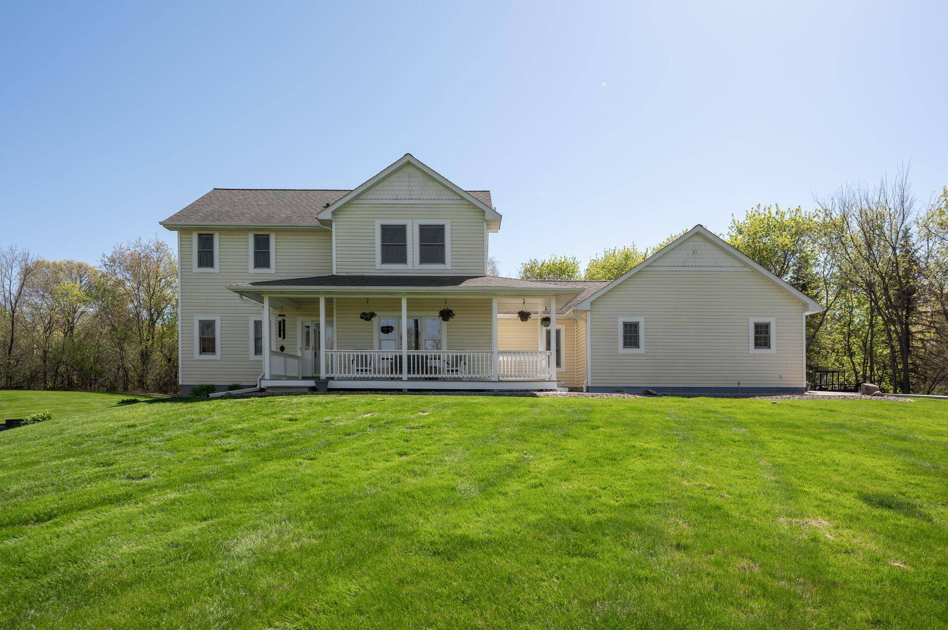 423 172nd AVE, Somerset, WI 54025