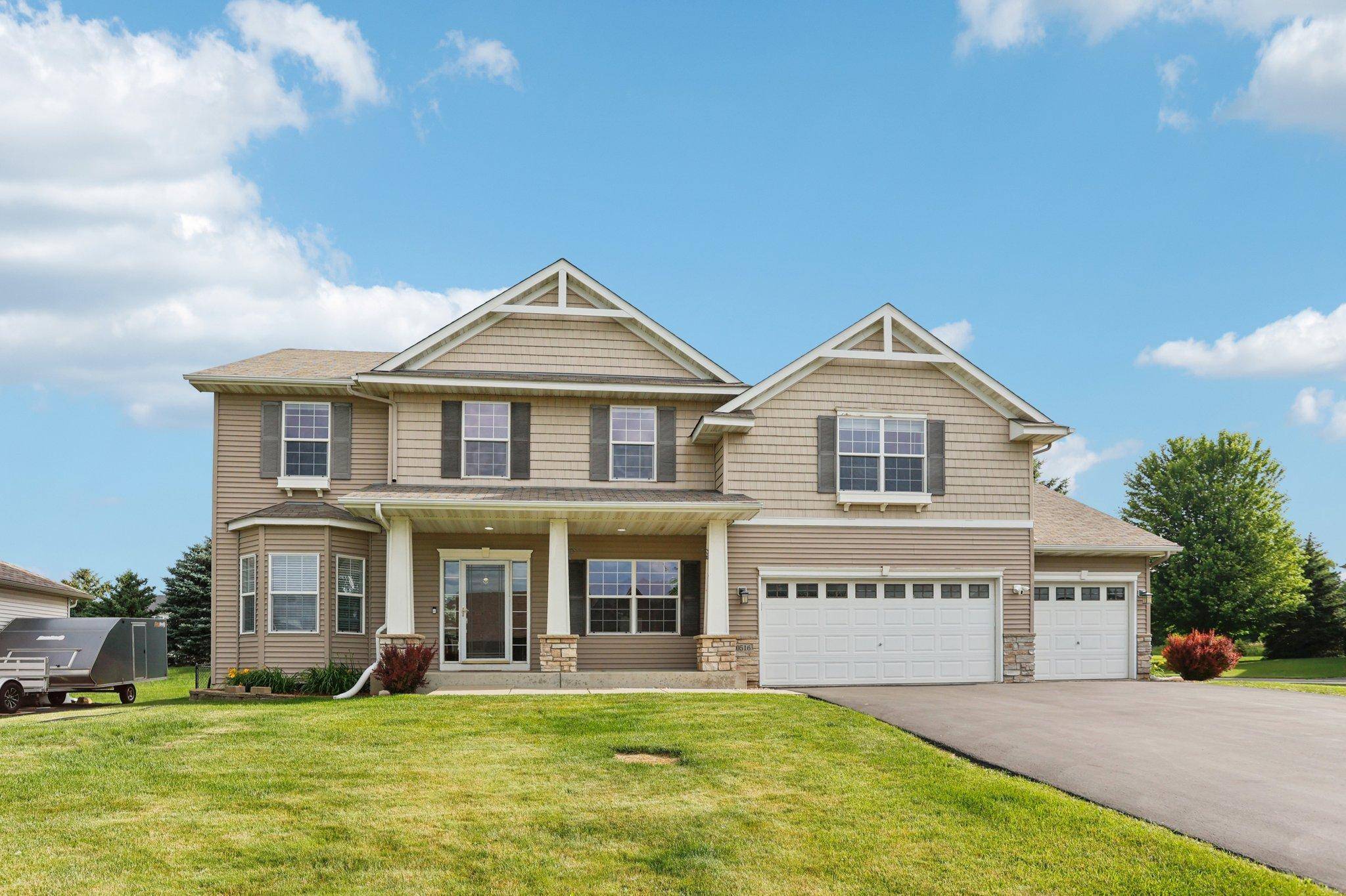 20516 Gateway CT, Lakeville, MN 55044