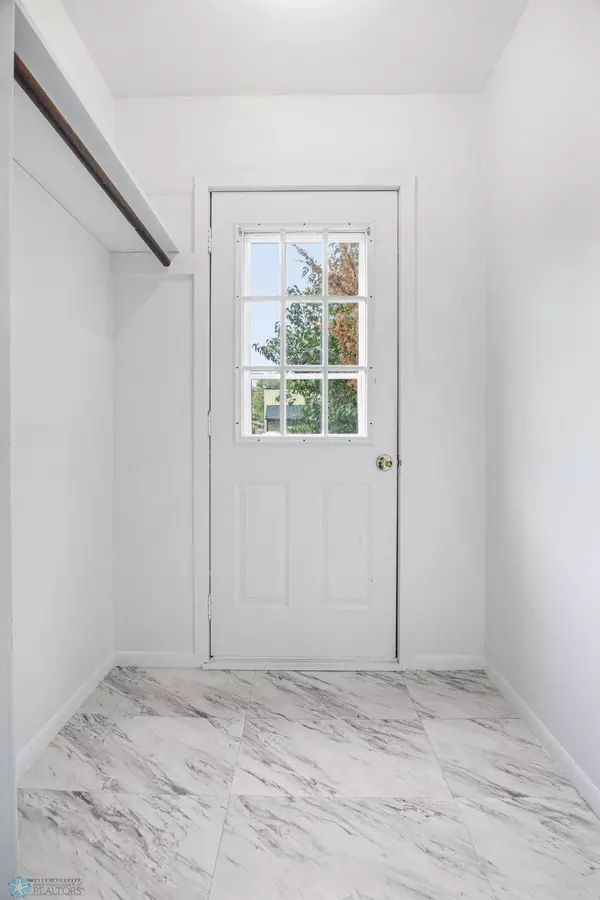 Fargo, ND 58103,113 23rd ST S