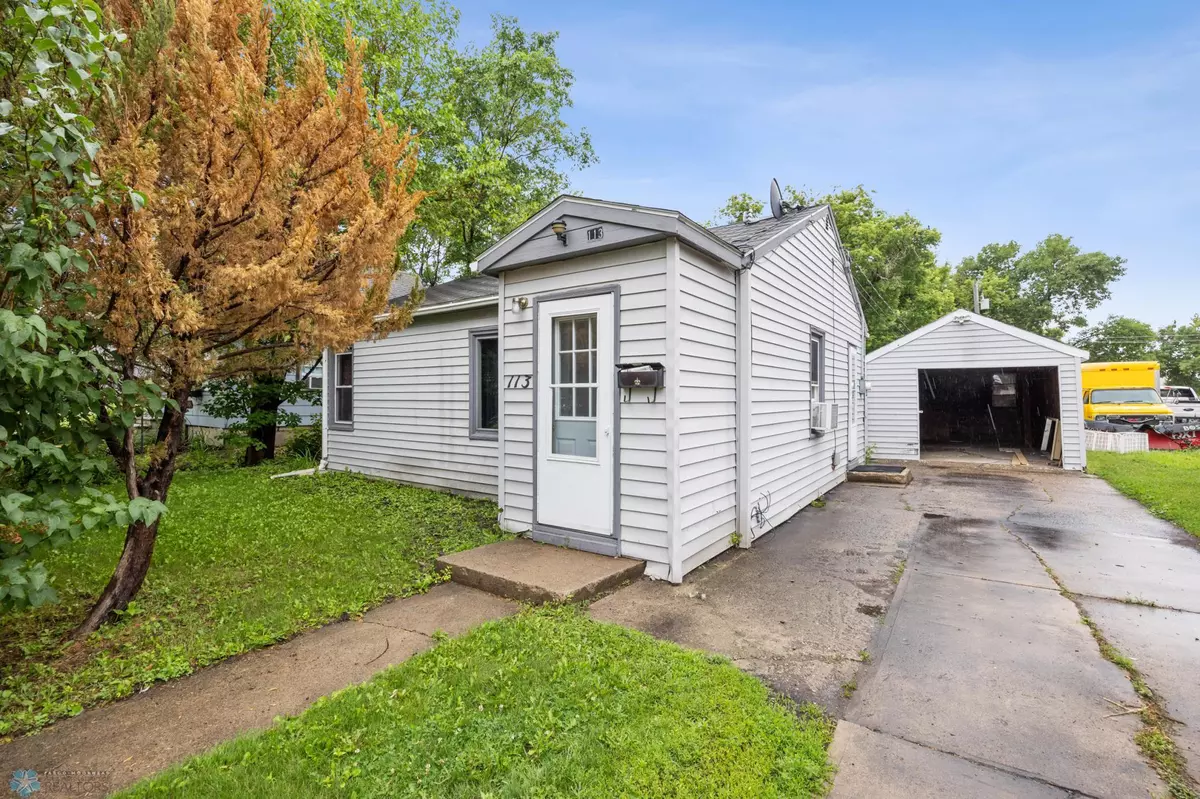 Fargo, ND 58103,113 23rd ST S