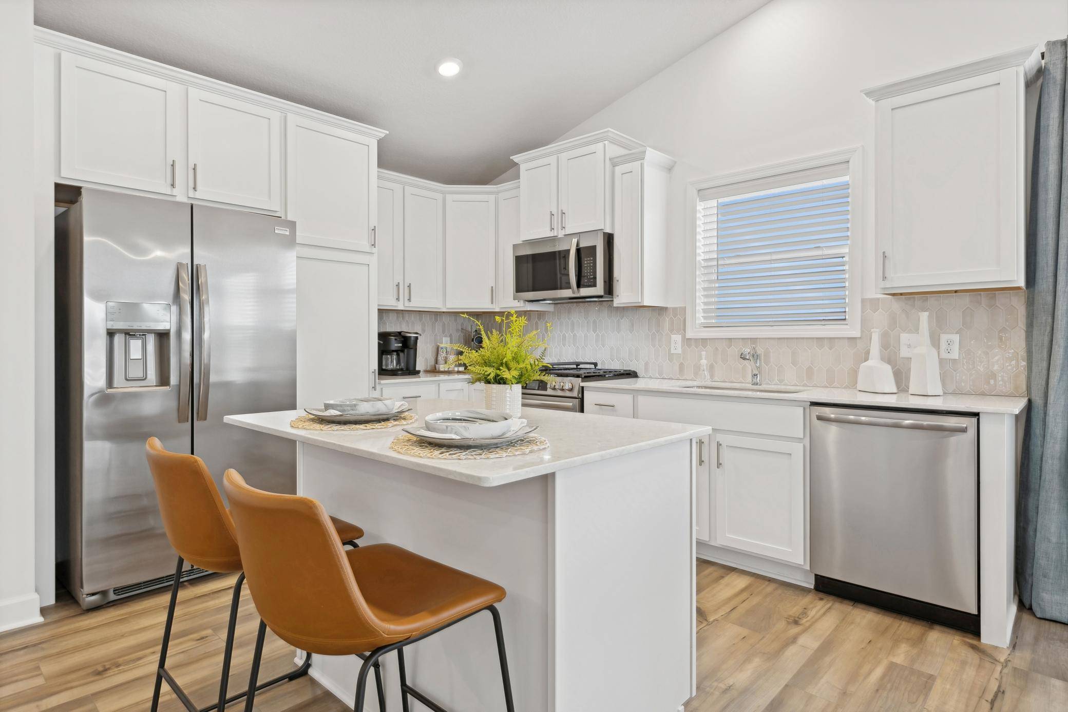 158 Ridgeview LN, Elko New Market, MN 55054