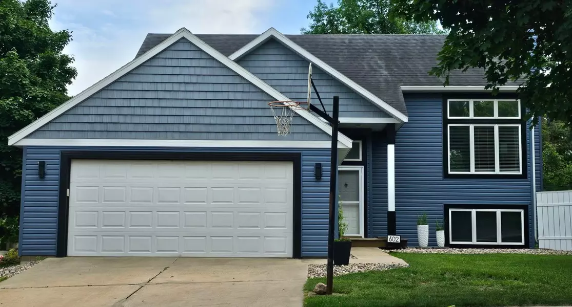 602 Cortland LN SW, Rochester, MN 55902