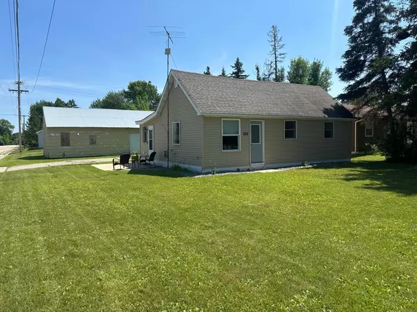 502 1st AVE SW, Baudette, MN 56623