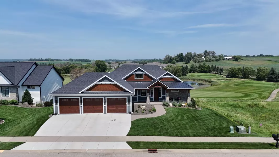 1007 Southwell Enclave NE, Byron, MN 55920