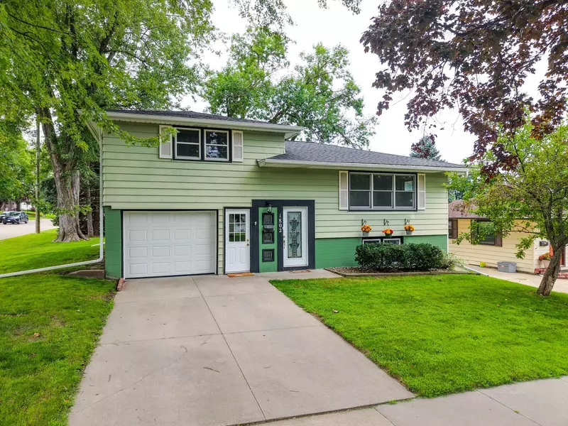 1802 17 1/2 ST NW, Rochester, MN 55901