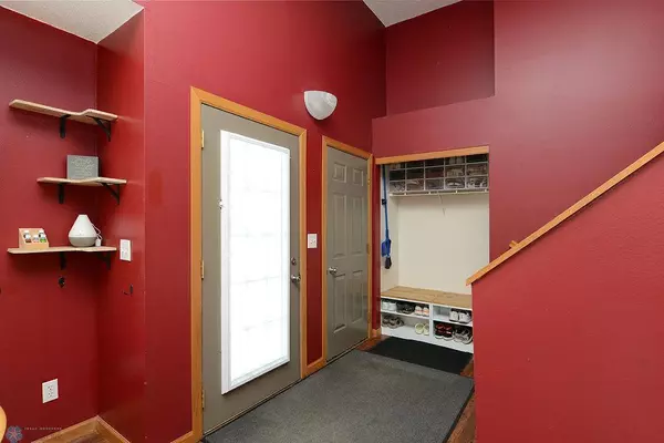 Fargo, ND 58103,5149 7th LN S