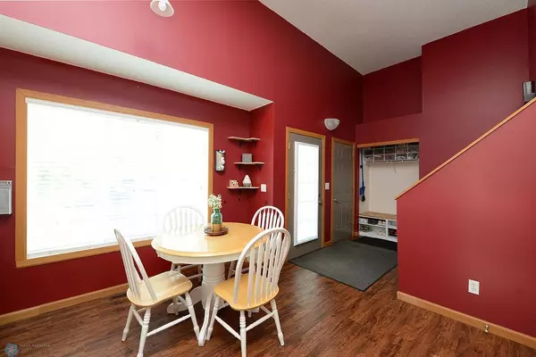 Fargo, ND 58103,5149 7th LN S