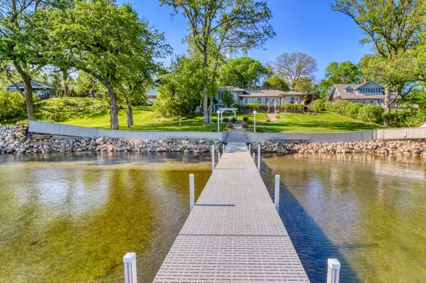 919 N Shore DR, Detroit Lakes, MN 56501