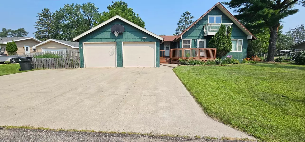 117 Pine Crest CT NW, Bemidji, MN 56601