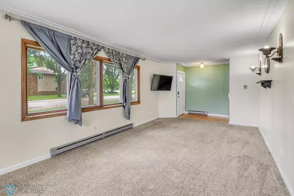 Barnesville, MN 56514,504 9th AVE SE