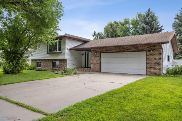 Moorhead, MN 56560,415 Brook AVE