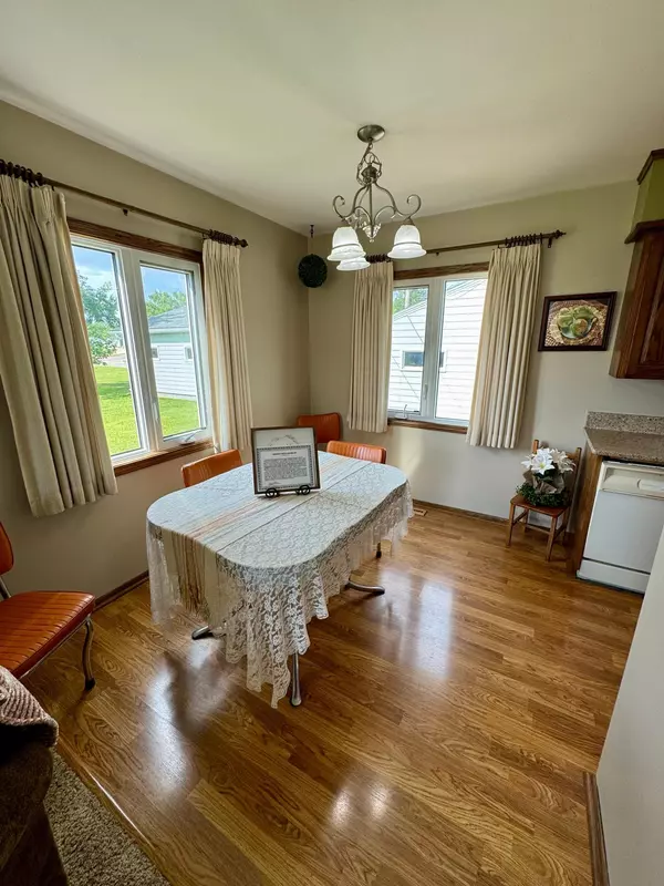 Bemidji, MN 56601,1807 Minnesota CT NW