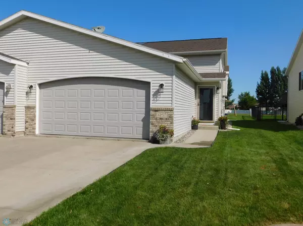 4257 39th AVE S,  Fargo,  ND 58104