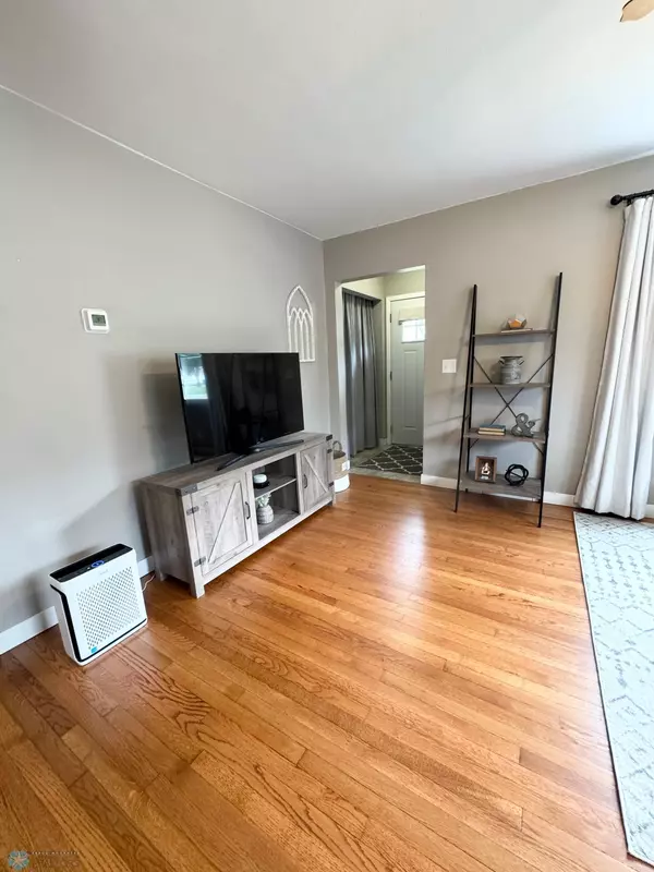 Moorhead, MN 56560,1319 4th AVE N