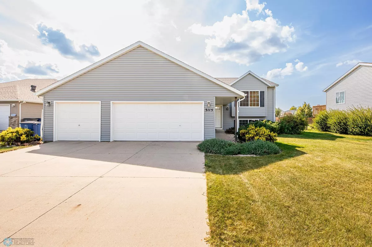 Moorhead, MN 56560,3115 34th ST S