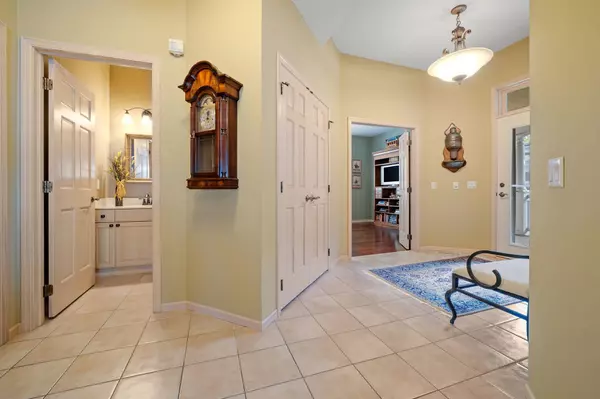 Wayzata, MN 55391,724 Widsten CIR