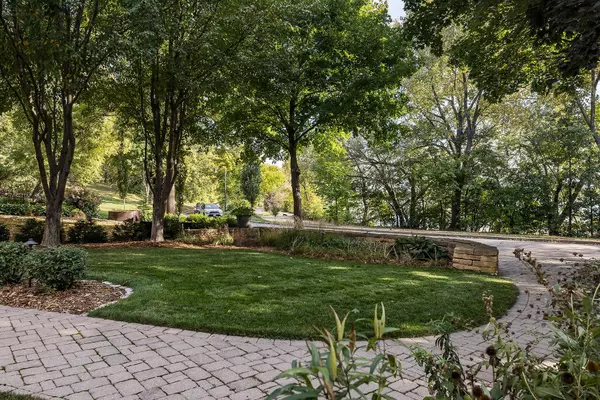 Minneapolis, MN 55410,4638 W Lake Harriet Pkwy