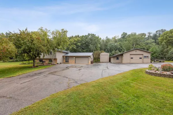 311 2nd ST SW, Buffalo, MN 55313