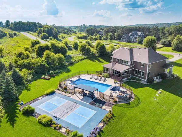 12403 Meadow Bluff TRL, Afton, MN 55001