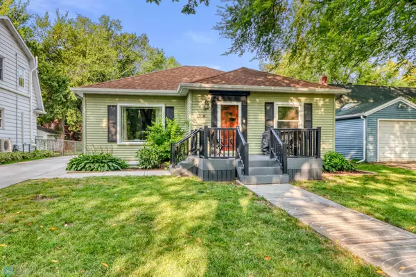 1306 9th ST N,  Fargo,  ND 58102