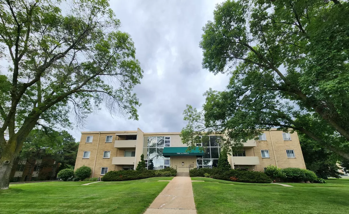 Edina, MN 55435,7000 Sandell AVE