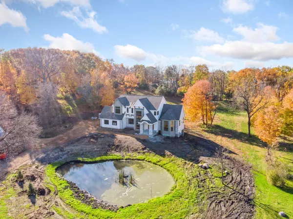 285 North Shore Dr, Mound, MN 55364