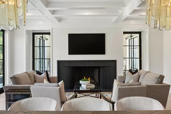 Long Lake, MN 55356,2898 Deer Hill RD