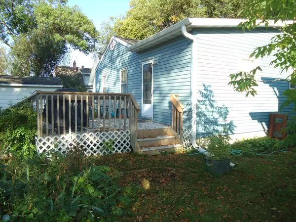 Fargo, ND 58103,1418 11th AVE S