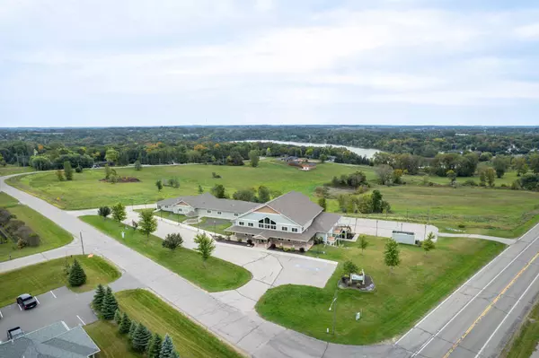 394 Woodland DR, Fergus Falls, MN 56537