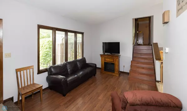 Fargo, ND 58103,1427 23rd ST S