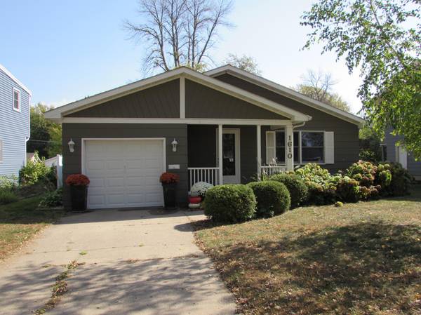 1610 N North AVE, Fairmont, MN 56031