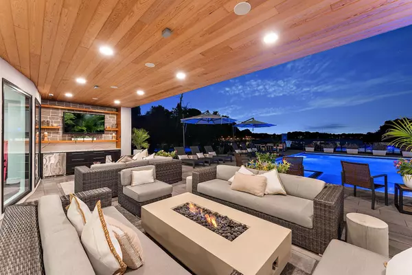 Wayzata, MN 55391,3655 Northome RD