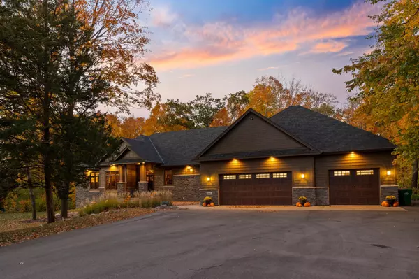 20060 Vine ST, Excelsior, MN 55331