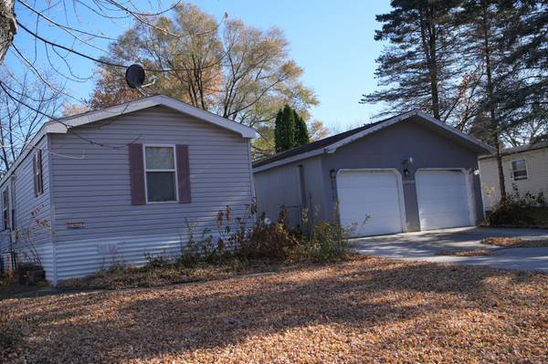 2917 Millie AVE, Faribault, MN 55021