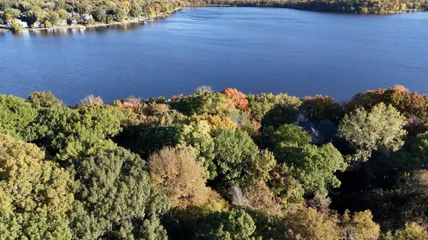 Chanhassen, MN 55317,260 Eastwood CT