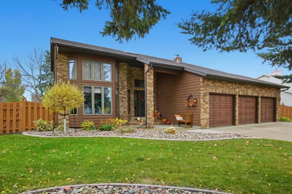 3520 21st ST S, Fargo, ND 58104